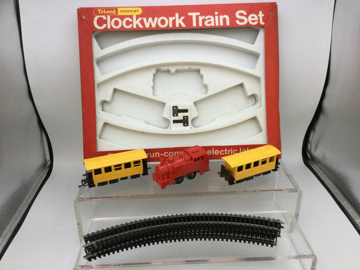 Triang Hornby OO Gauge Clockwork Train Set