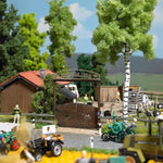 Busch 1038 HO/OO Gauge The Ostrich Farm