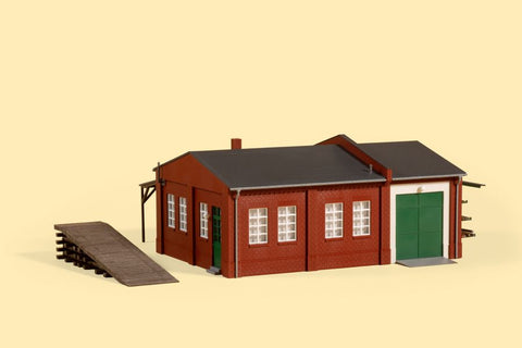 Auhagen 11462 HO/OO Gauge Railway Maintenance Workshop with Ramp Kit