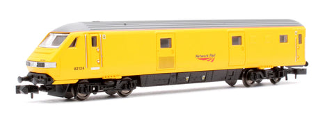 Dapol 2D-017-004 N Gauge Mk3 DVT 82124 Network Rail