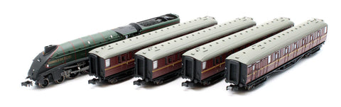 Dapol 2S-008-018D N Gauge A4 60013 Dominion of New Zealand BR Train Pack(DCC-Fitted)