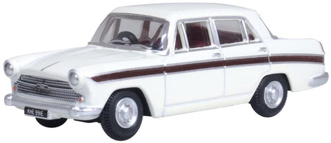 Oxford Diecast 76ACF007 1:76/OO Gauge Austin Cambridge White/Maroon