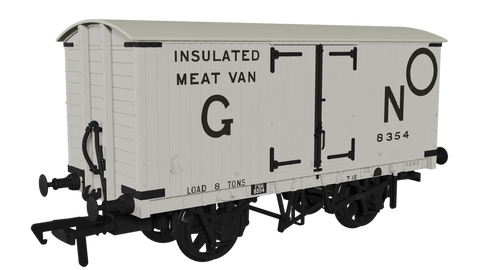 Rapido Trains 930004 OO Gauge GNR 8 Ton Van – GN Insulated Meat Livery No.8354