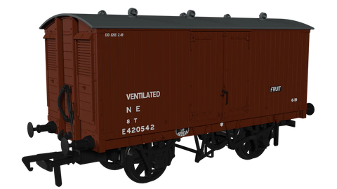 Rapido Trains 930013 OO Gauge GNR 8 Ton Van – BR No.E420542