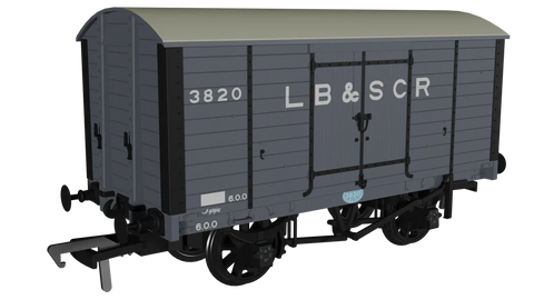 Rapido Trains 979002 OO Gauge LB&SCR Dia.8 Van – LB&SCR No.3820