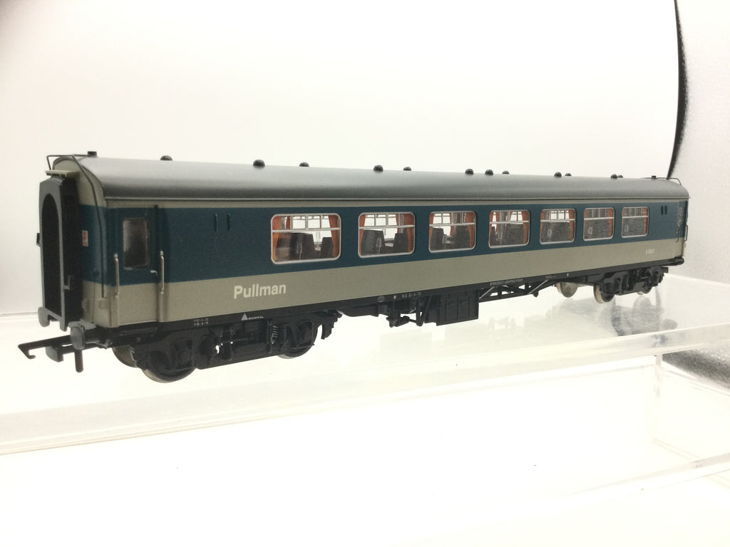 Bachmann 39-311 OO Gauge BR Mk1 Pullman Parlour Coach E352E