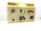 Noch 15238 HO/OO Gauge People (6) on Benches Figure Set