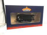 Bachmann 37-751F OO Gauge GWR 12 Ton Fruit Van GWR Grey