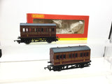 Hornby R468 OO Gauge LMS Maroon 4 Wheel Coach x2