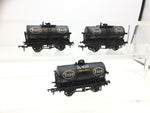 Bachmann 37-666A OO Gauge Set of 3 Esso 14t Tank Wagons Weathered