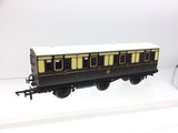 Hornby R40304 OO Gauge GWR, 6 Wheel Coach, 1st Class, 519 - Era 2/3