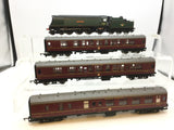 Hornby R2436 OO Gauge The Pines Express Train Pack