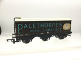 Hornby R6158A OO Gauge 6 Wheel Closed Van Palethorpes Sausages (L2)