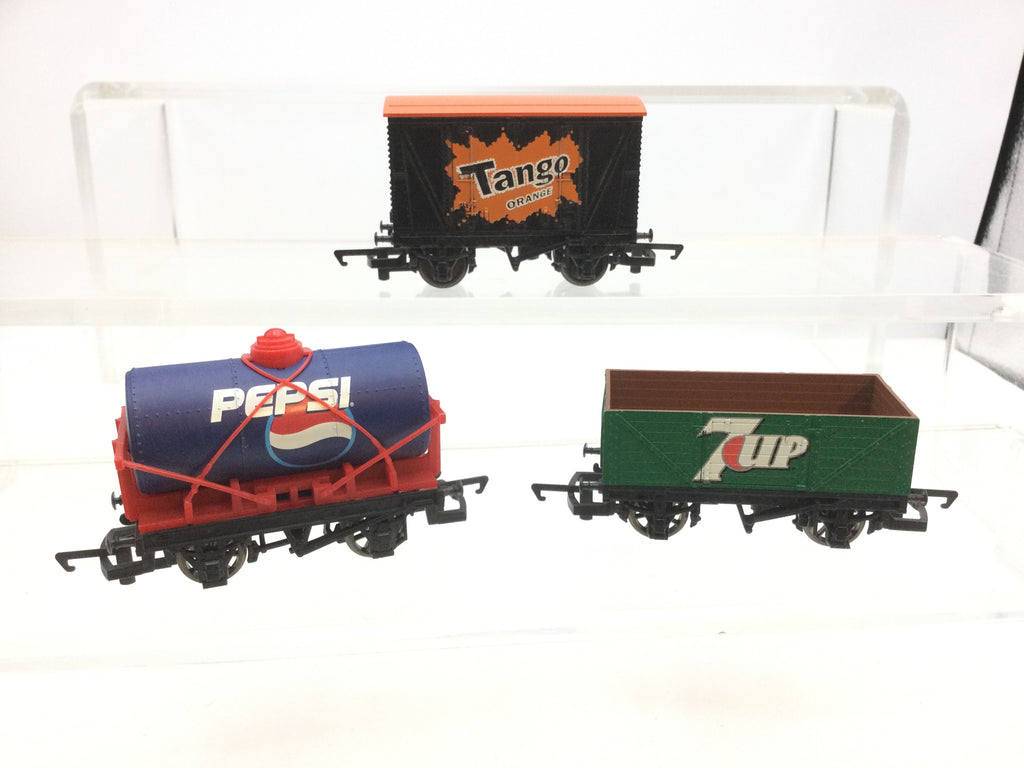 Store O gauge Pepsi train