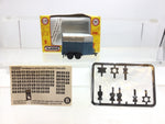 Classic EM76519 1:76/OO Gauge Twin Axle Horsebox