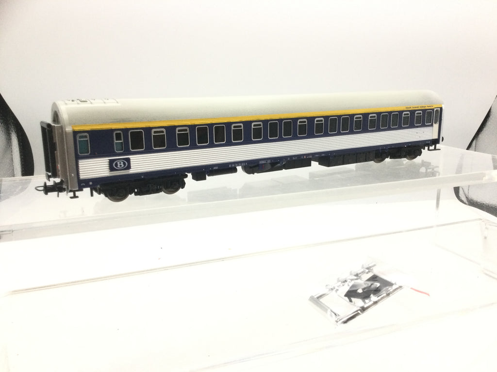 Heris 12205 HO Gauge SNCB Sleeping Car