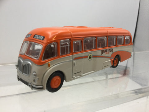 EFE 18701 OO/1:76 Gauge Bedford SB Duple Vega Bus Orange Luxury Coaches