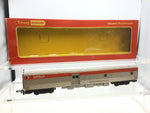 Triang/Hornby R4423 OO Gauge CP Rail Silver/Red Baggage Car Danff