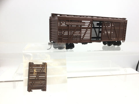 Athearn 1766 HO Gauge 40' Stock Car PRR 128748