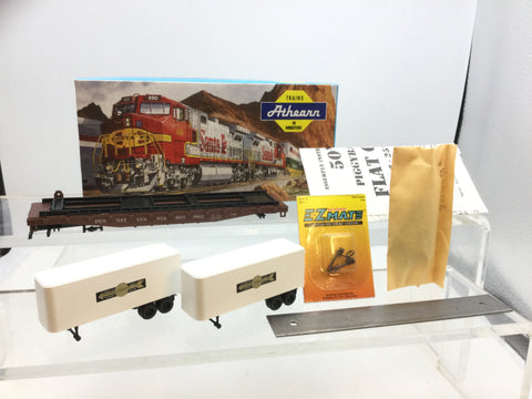 Athearn 1404 HO Gauge 50' Flat Wagon with Truck Load PRR 460962