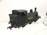 Bachmann 31-057 OO Gauge LNER Black Class J72 8693