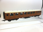 Hornby R4173A OO Gauge LNER Gresley Buffet Car 32372