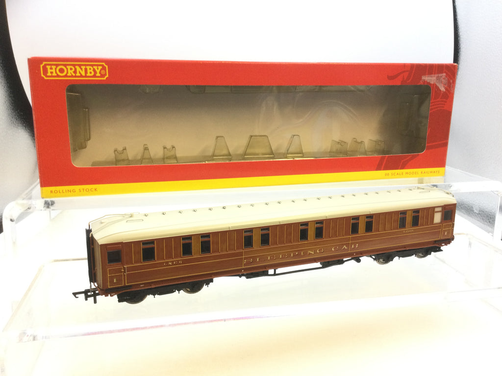 Hornby R4174 OO Gauge LNER Gresley Sleeper 1st Coach 1203