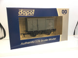 Dapol 4F-011-044 OO Gauge Ventilated Van BR Grey M183326