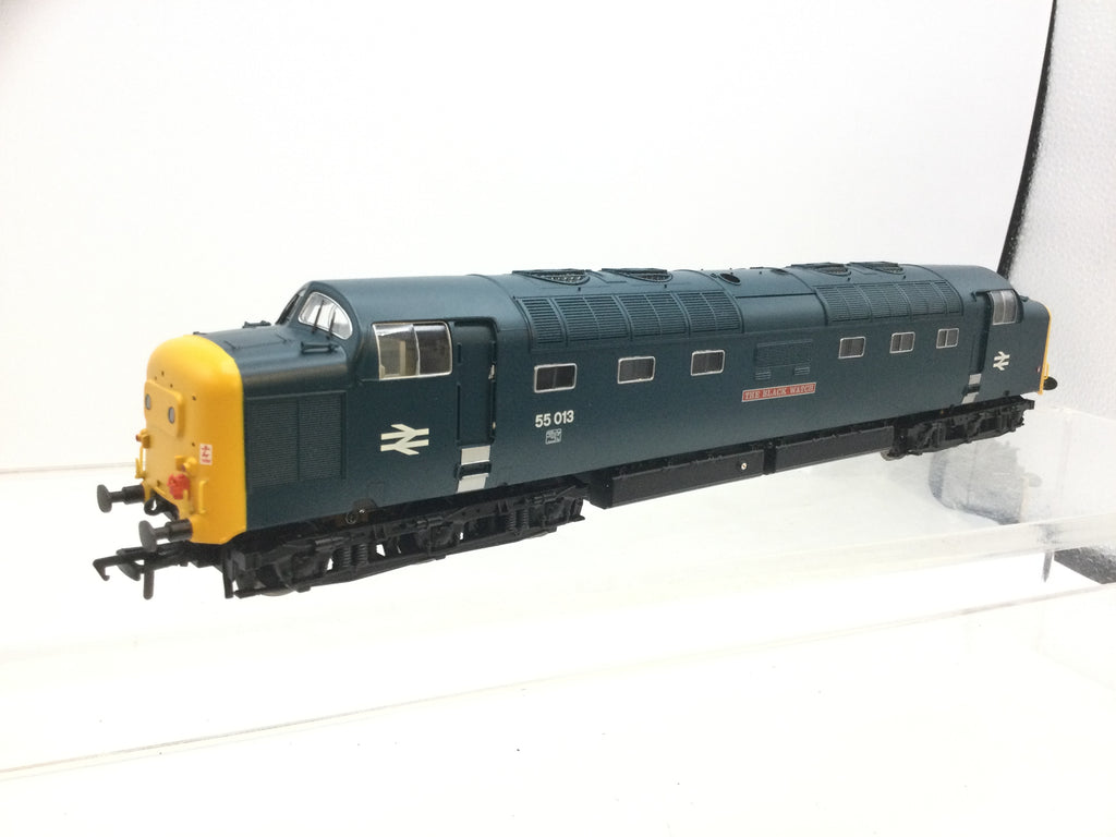 Bachmann 32-528 OO Gauge BR Blue Class 55 Deltic 55013 The Black Watch