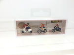 Faller 151801 HO/OO Gauge On The Road (3) Figure Set