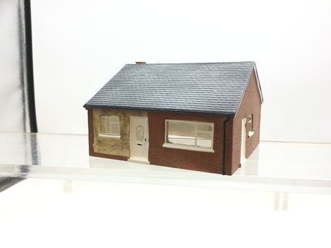 Hornby R9807 OO Gauge Skaledale Modern Bungalow