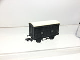 Graham Farish 2604 N Gauge Cattle Van GWR Grey 106325