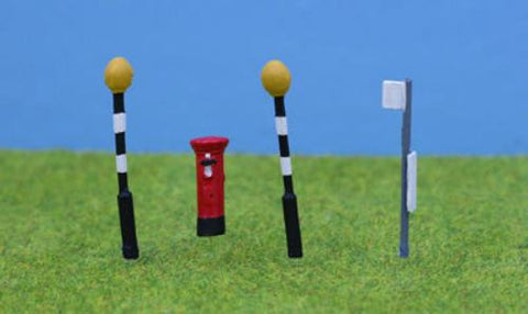 P&D Marsh PDZ37 OO Gauge Whitemetal Painted Postbox/Belisha Beacons/Bus Sign