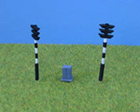 P&D Marsh PDZ44 OO Gauge Whitemetal Painted Period Traffic Light Double