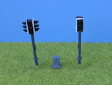 P&D Marsh PDZ47 OO Gauge Whitemetal Painted Pedestrian Crossing Lights