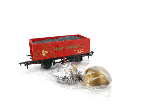 Gaugemaster GM4410214 OO Gauge 7 Plank Wagon Christmas Chocolate Edition