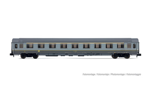 Arnold HN4492 N Gauge FS UIC-Z1 Bandiera 1st/2nd Class Coach Set (2) V