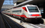 Rivarossi HR3024 HO Gauge FS ETR460 Frecciabianca Intermediate Coach Set (5) VI