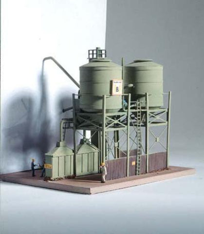 Piko 61115 HO Gauge Billingers Grain Silos Kit