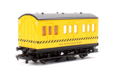 Hornby R296 OO Gauge Track Cleaning Coach