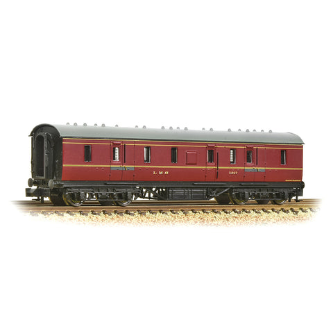 Graham Farish 374-885A N Gauge LMS Stanier 50ft Full Brake Coach LMS Crimson Lake