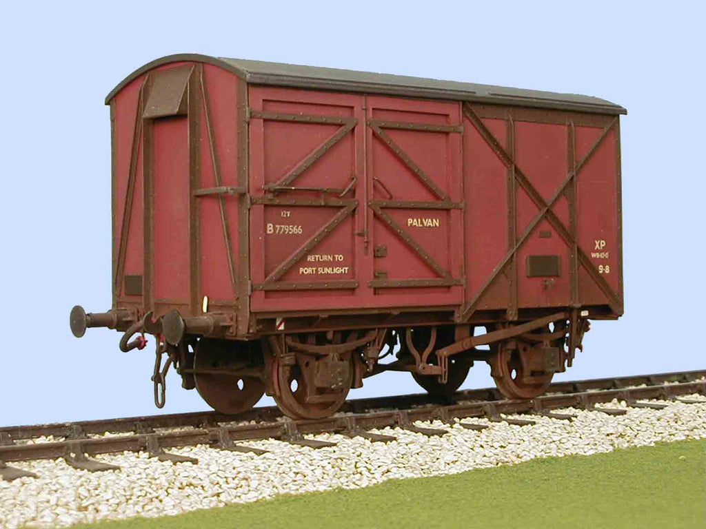 Slaters 7070 O Gauge BR 12T Pal Van Kit