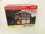 Hornby R9838 OO Gauge Skaledale Granite Station Signal Box