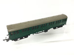 Triang R223 OO Gauge BR Green Suburban Composite Coach S3155S