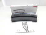 Marklin 74613 HO Gauge Curved Ramp R1 for C Track