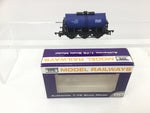 Dapol B648 OO Gauge 6 Wheel Tank Wagon Milk Marketing Board