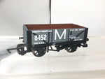 Hornby R6299A OO Gauge 4 Plank Wagon Ministry of Munitions 8452