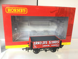 Hornby R6862 OO Gauge 4 Plank Wagon Arnolds Sands 711