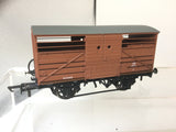 Hornby R6839A OO Gauge BR 10t Bulleid Cattle Wagon 53908