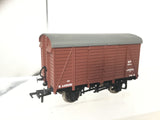 Bachmann 38-071 OO Gauge BR 12t Planked Vent Van S49091